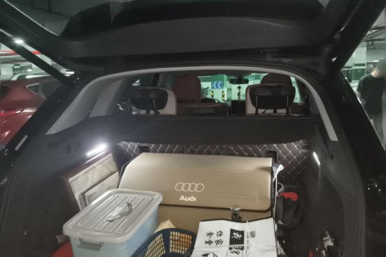 Used Audi Q5L 2018 45 TFSI Prestige Fashion Edition China VI Emission Standard Trunk