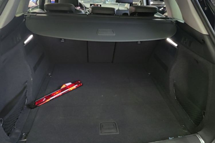 Used Audi Q5L 2018 40 TFSI Prestige Fashion Edition China VI Trunk