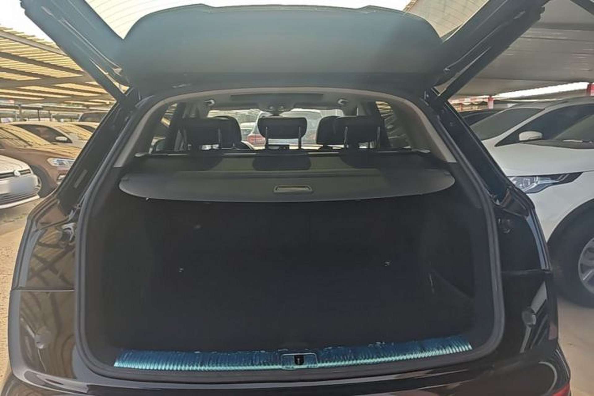 Used Audi Q5L 2018 40 TFSI Prestige Fashion Edition China VI Trunk