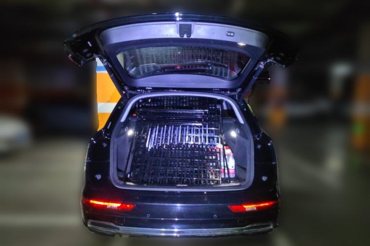 Used Audi Q5L 2018 40 TFSI Prestige Fashion Edition China VI Trunk