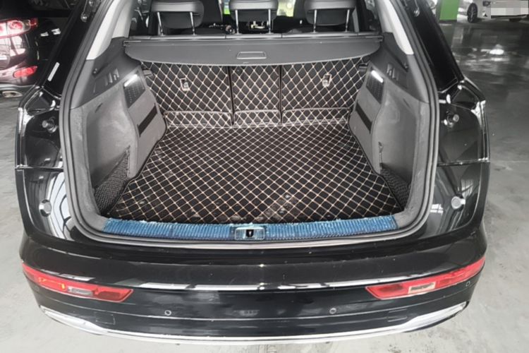 Used Audi Q5L 2018 40 TFSI Prestige Fashion Edition China VI Trunk