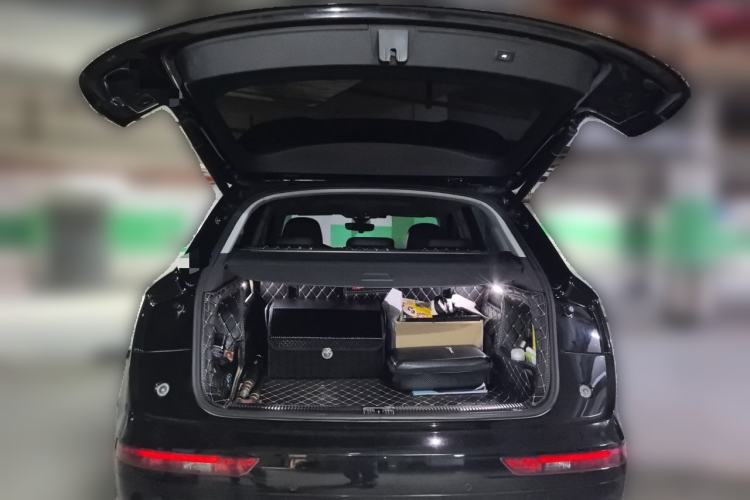 Used Audi Q5L 2018 45 TFSI Prestige Fashion Edition China VI Emission Standard Trunk