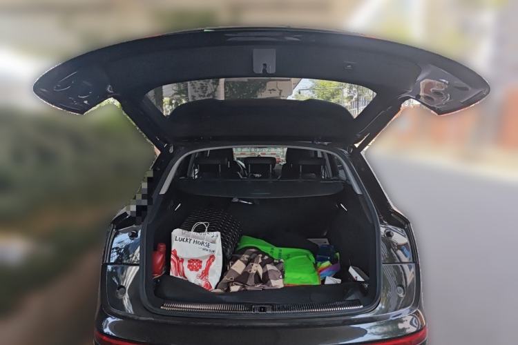 Used Audi Q5L 2018 40 TFSI Prestige Fashion Edition China VI Trunk
