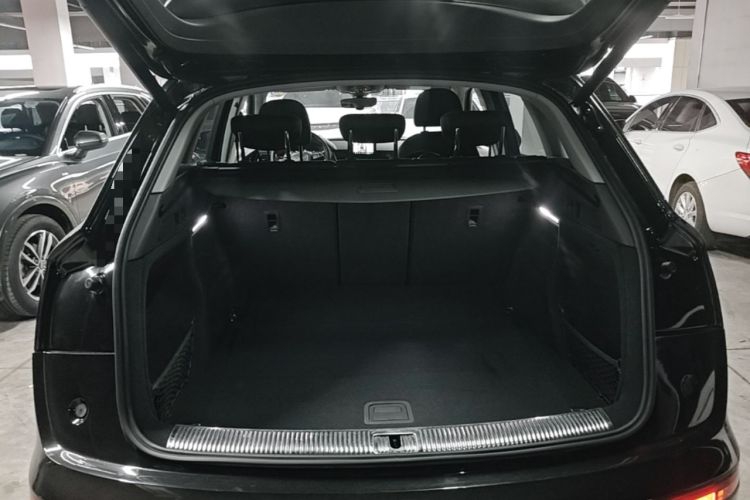 Used Audi Q5L 2018 40 TFSI Prestige Edition China V Trunk