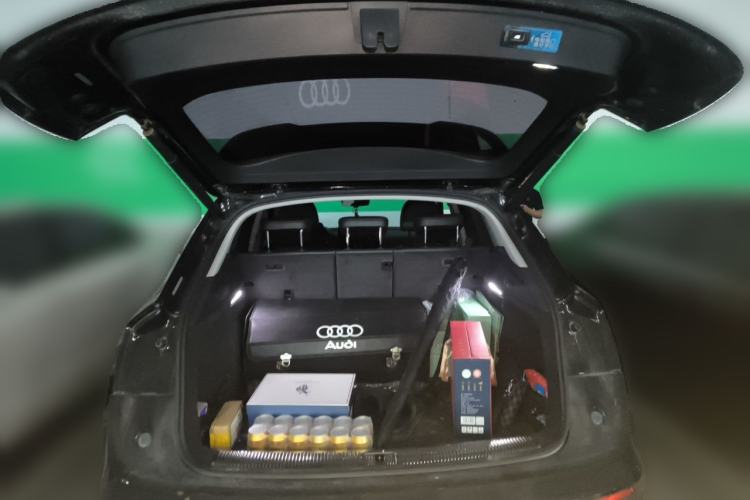 Used Audi Q5L 2018 40 TFSI Prestige Fashion Edition China VI Trunk