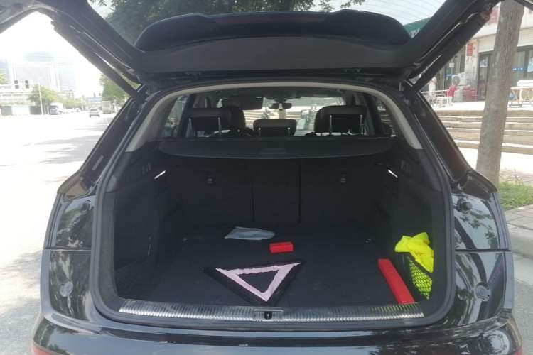 Used Audi Q5L 2018 40 TFSI Prestige Fashion Edition China V Trunk