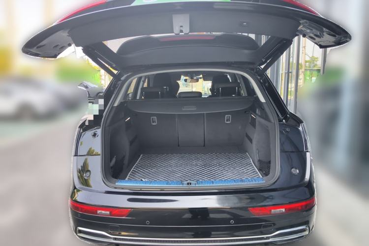 Used Audi Q5L 2018 40 TFSI Prestige Fashion Edition China VI Trunk