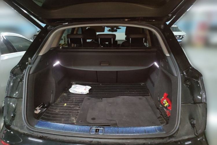 Used Audi Q5L 2018 40 TFSI Prestige Fashion Edition China VI Trunk