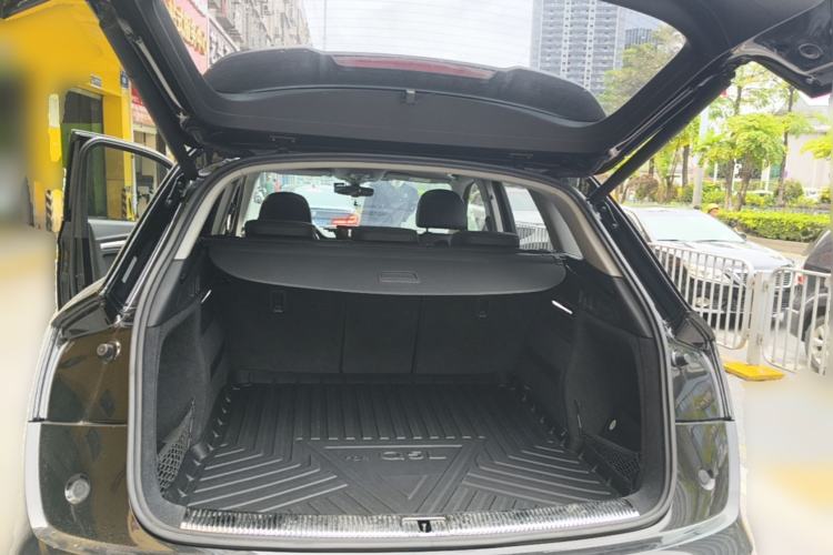 Used Audi Q5L 2018 45 TFSI Prestige Fashion Edition China VI Emission Standard Trunk