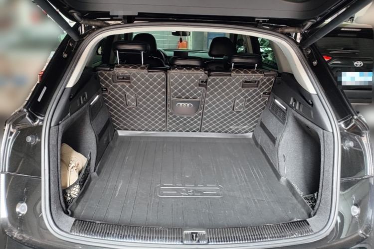 Used Audi Q5L 2018 40 TFSI Prestige Edition China V Trunk