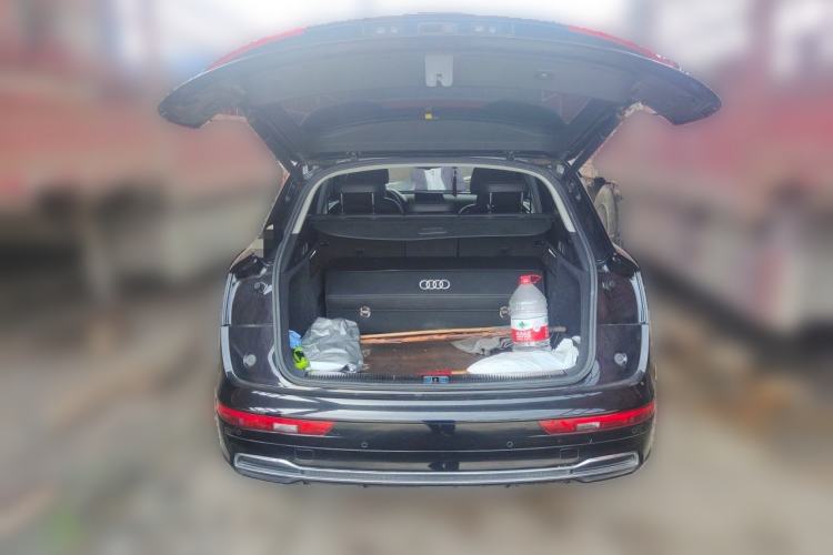 Used Audi Q5L 2018 40 TFSI Prestige Fashion Edition China VI Trunk