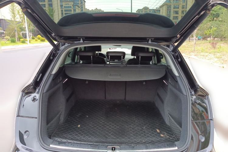 Used Audi Q5L 2018 40 TFSI Prestige Fashion Edition China VI Trunk