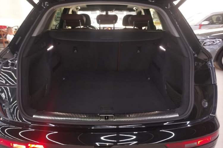 Used Audi Q5L 2018 40 TFSI Prestige Edition China V Trunk