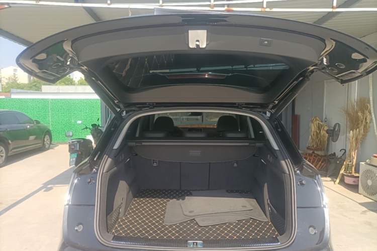 Used Audi Q5L 2018 40 TFSI Prestige Fashion Edition China V Trunk