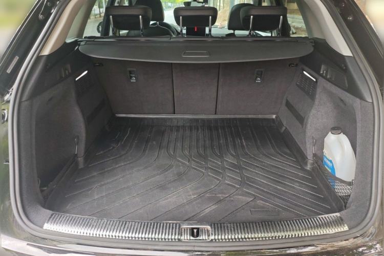 Used Audi Q5L 2018 40 TFSI Prestige Fashion Edition China VI Trunk
