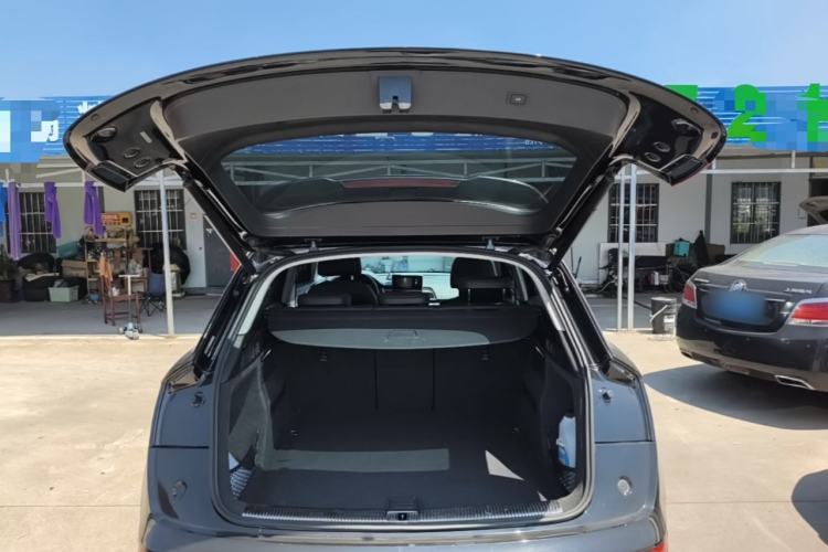 Used Audi Q5L 2018 40 TFSI Prestige Fashion Edition China VI Trunk