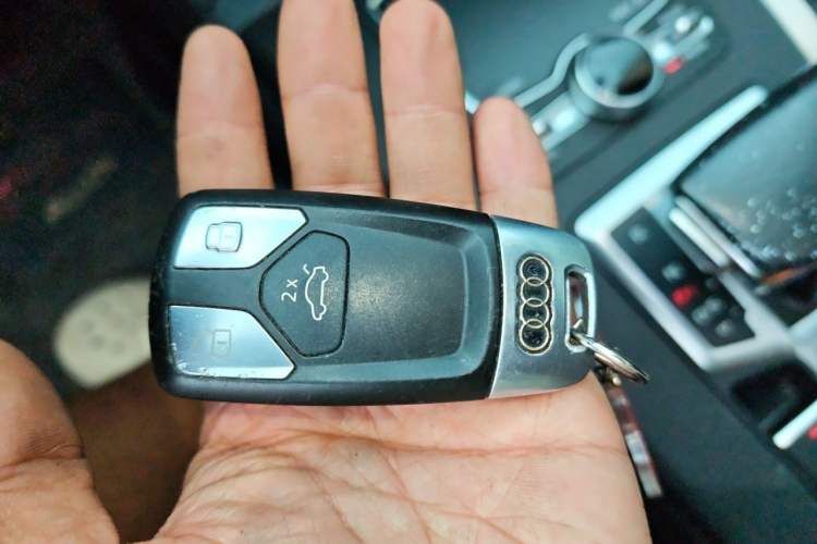 Used Audi Q5L 2018 40 TFSI Prestige Fashion Edition China V Vehicle Key