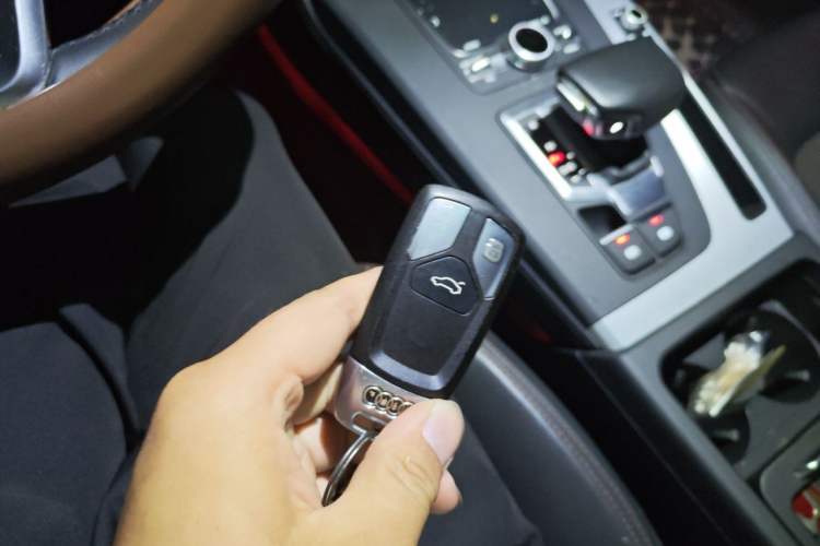 Used Audi Q5L 2018 40 TFSI Prestige Fashion Edition China V Vehicle Key