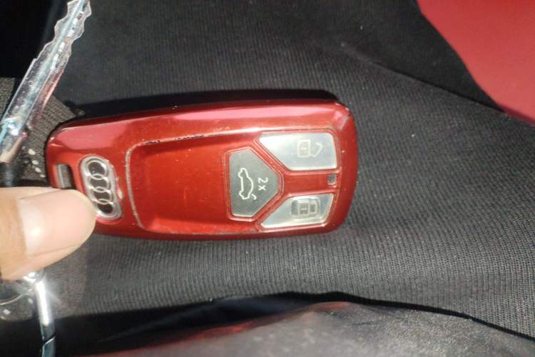 Used Audi Q5L 2018 40 TFSI Prestige Edition China V Vehicle Key