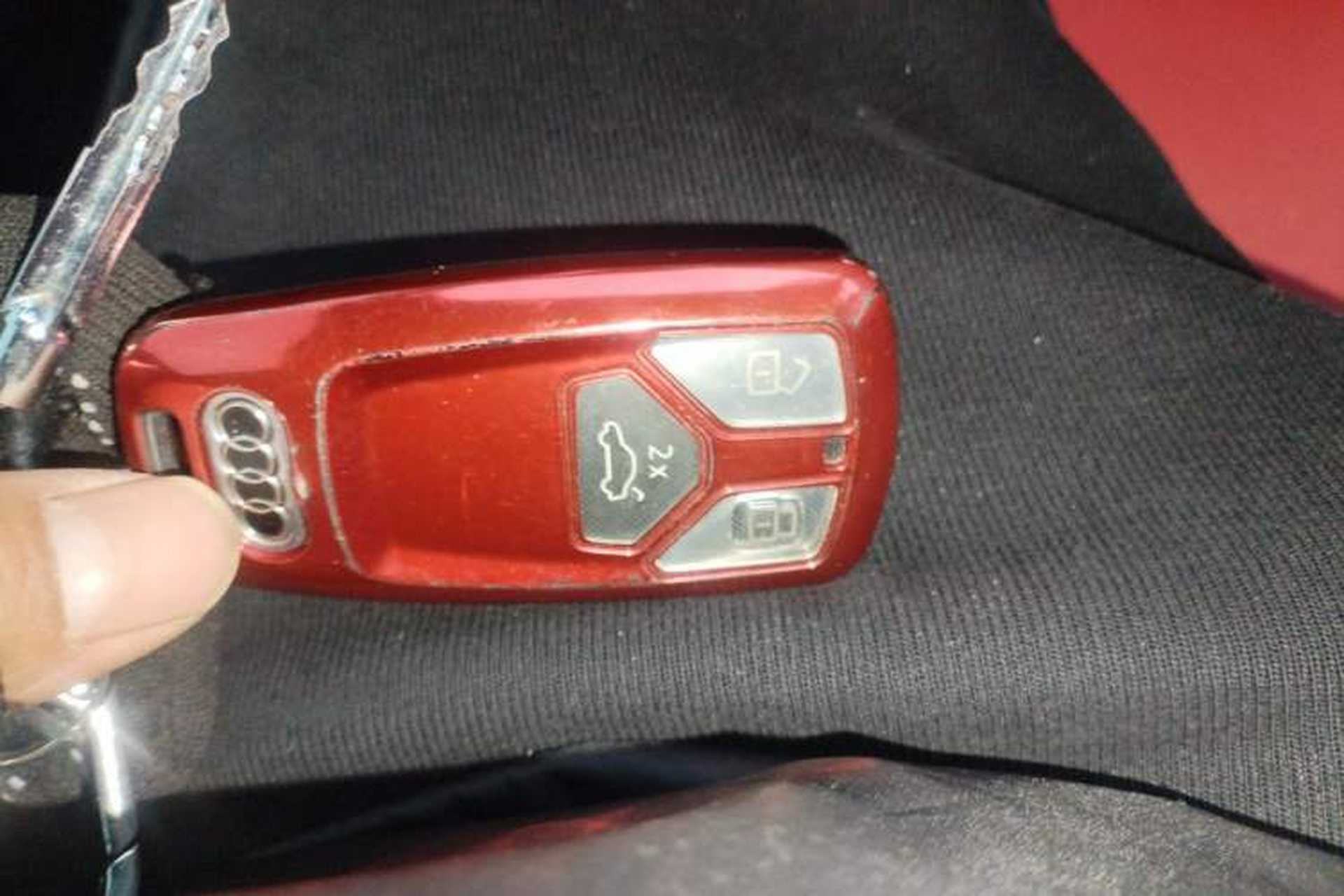 Used Audi Q5L 2018 40 TFSI Prestige Edition China V Vehicle Key