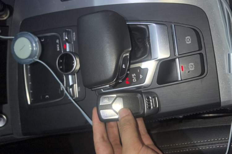 Used Audi Q5L 2018 40 TFSI Prestige Fashion Edition China V Vehicle Key