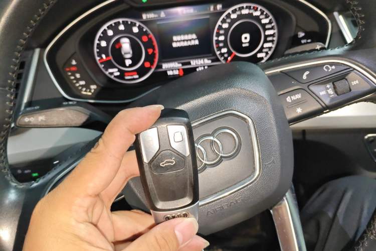 Used Audi Q5L 2018 40 TFSI Prestige Fashion Edition China V Vehicle Key
