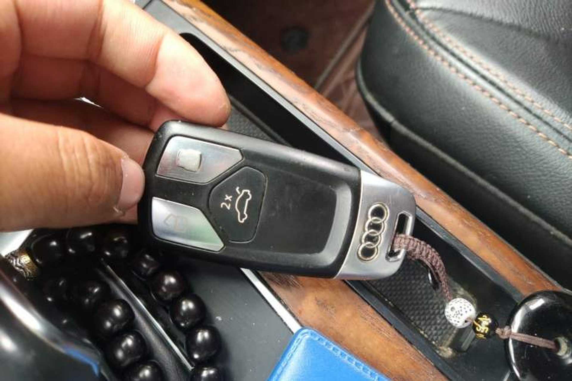 Used Audi Q5L 2018 40 TFSI Prestige Fashion Edition China VI Vehicle Key