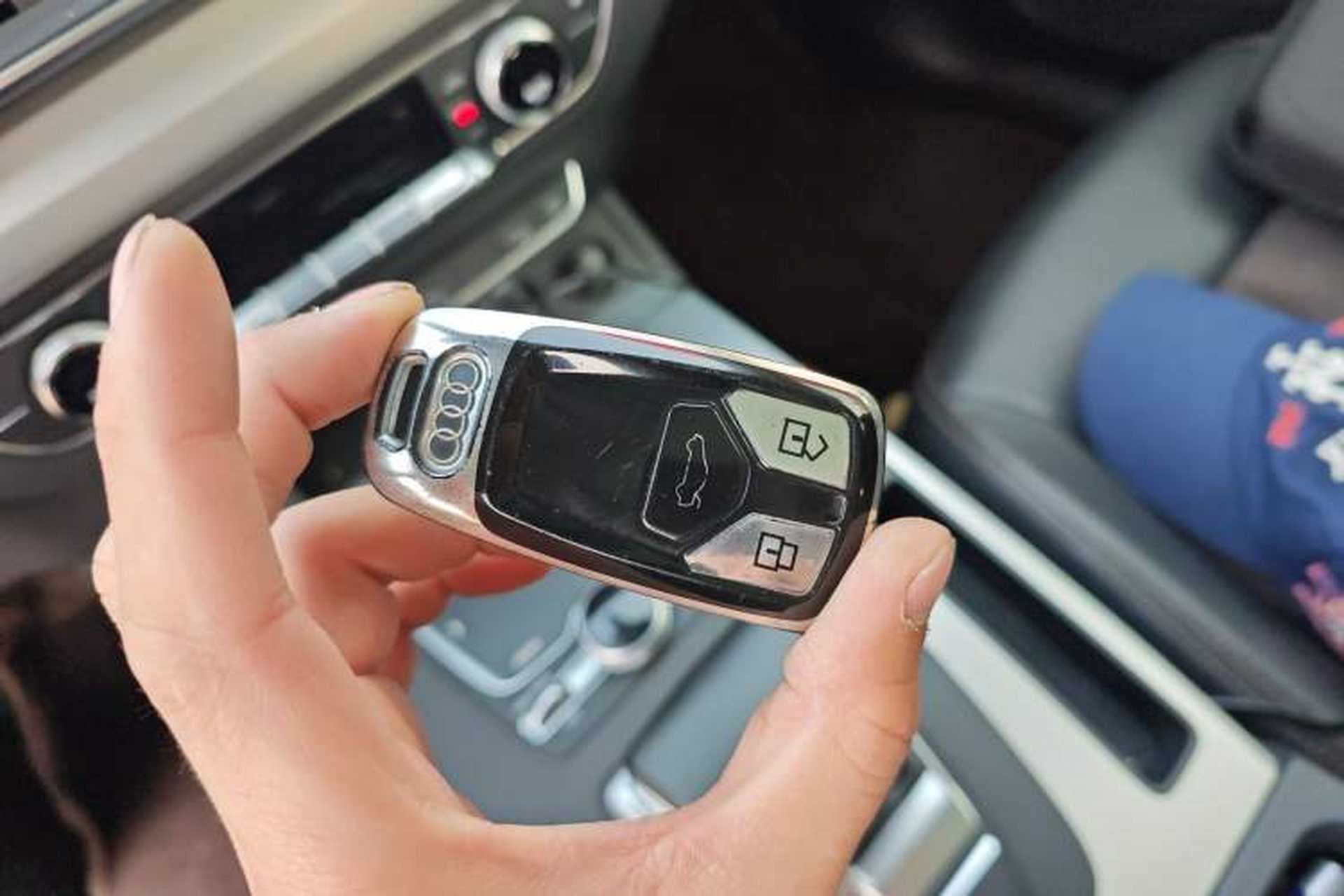 Used Audi Q5L 2018 40 TFSI Prestige Fashion Edition China VI Vehicle Key