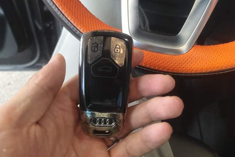 Used Audi Q5L 2018 40 TFSI Prestige Fashion Edition China V Vehicle Key