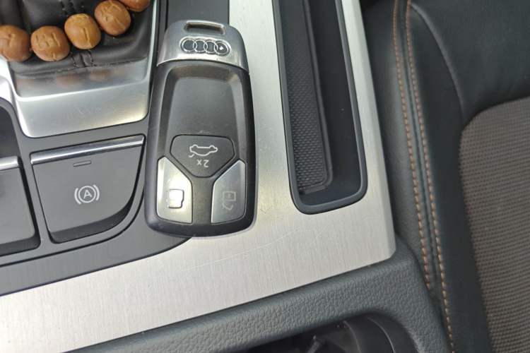 Used Audi Q5L 2018 40 TFSI Prestige Fashion Edition China V Vehicle Key