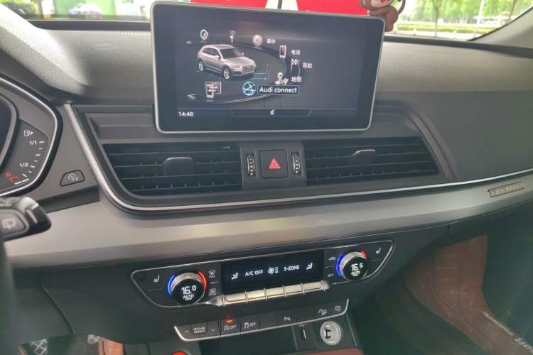 Used Audi Q5L 2018 40 TFSI Prestige Fashion Edition China V Audio And AC Panel