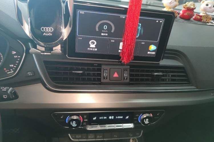 Used Audi Q5L 2018 40 TFSI Prestige Fashion Edition China VI Audio And AC Panel