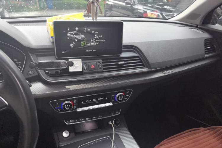 Used Audi Q5L 2018 45 TFSI Prestige Luxury Sport Model China VI Emission Standard Audio And AC Panel