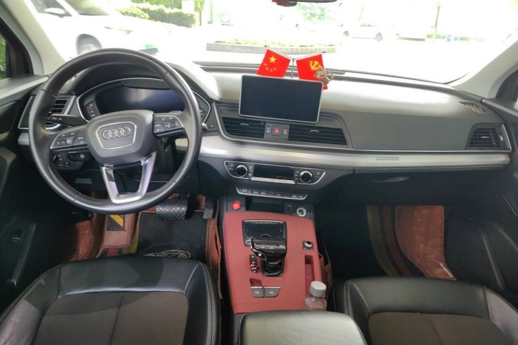 Used Audi Q5L 2018 40 TFSI Prestige Fashion Edition China V Center Console