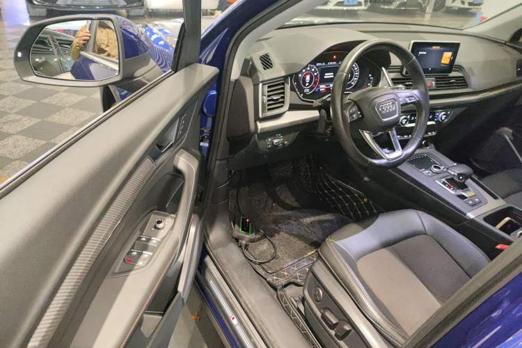 Used Audi Q5L 2018 45 TFSI Prestige Fashion Edition China V Emission Standard Driver Seat