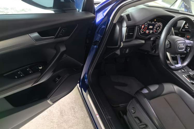 Used Audi Q5L 2018 45 TFSI Prestige Fashion Edition China VI Emission Standard Driver Seat