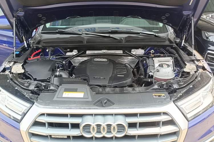Used Audi Q5L 2018 40 TFSI Prestige Edition China V Engine Bay