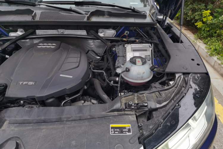 Used Audi Q5L 2018 40 TFSI Prestige Fashion Edition China VI Engine Bay Left