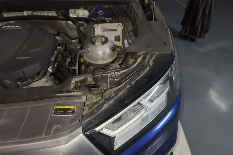 Used Audi Q5L 2018 40 TFSI Prestige Fashion Edition China V Engine Bay Left