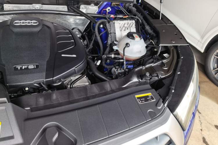 Used Audi Q5L 2018 45 TFSI Prestige Fashion Edition China VI Emission Standard Engine Bay Left