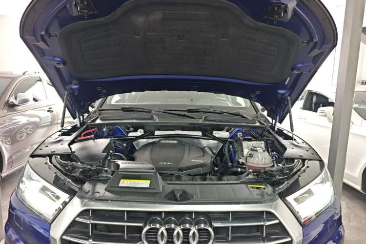 Used Audi Q5L 2018 45 TFSI Prestige Elegant Version China V Engine Bay