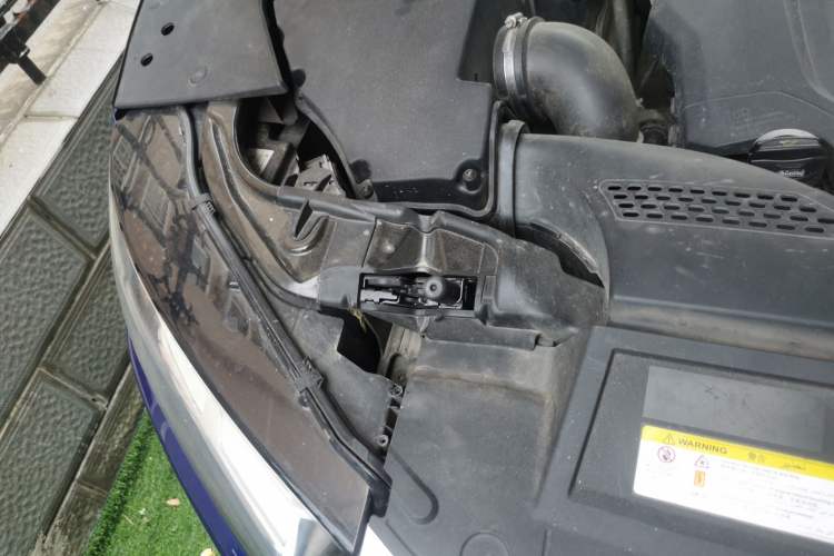 Used Audi Q5L 2018 45 TFSI Prestige Elegant Version China V Engine Bay Right