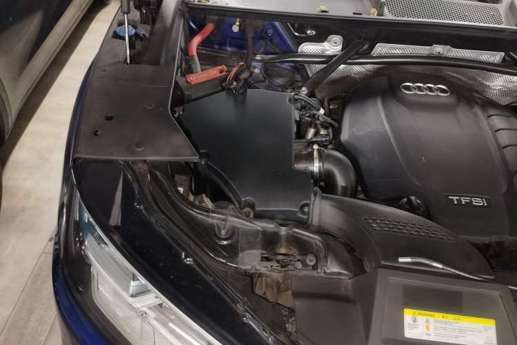Used Audi Q5L 2018 40 TFSI Prestige Fashion Edition China VI Engine Bay Right