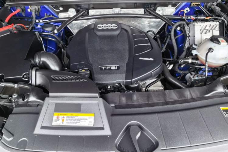 Used Audi Q5L 2018 45 TFSI Prestige Fashion Edition China VI Emission Standard Engine Bay