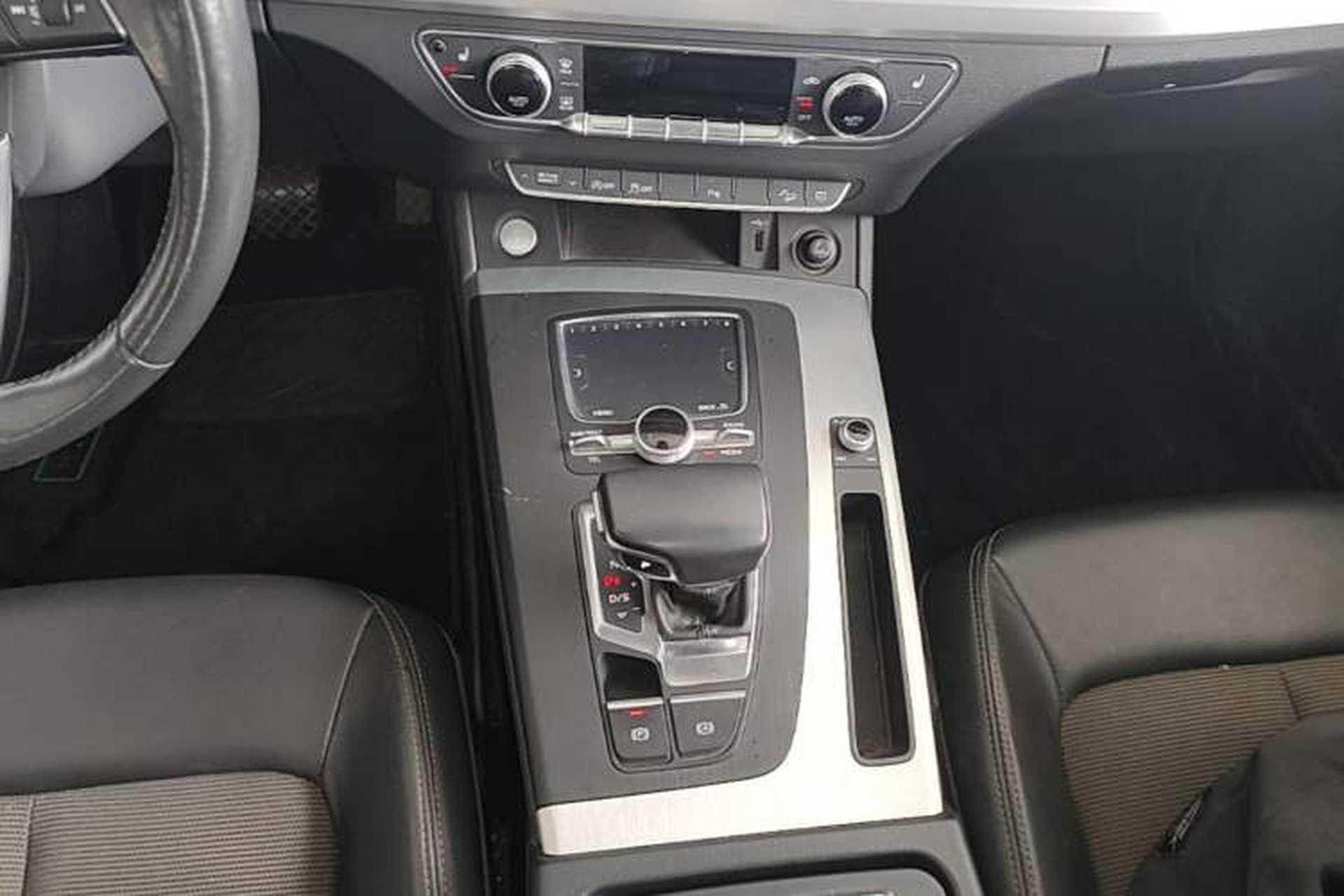 Used Audi Q5L 2018 40 TFSI Prestige Fashion Edition China V Gear Lever
