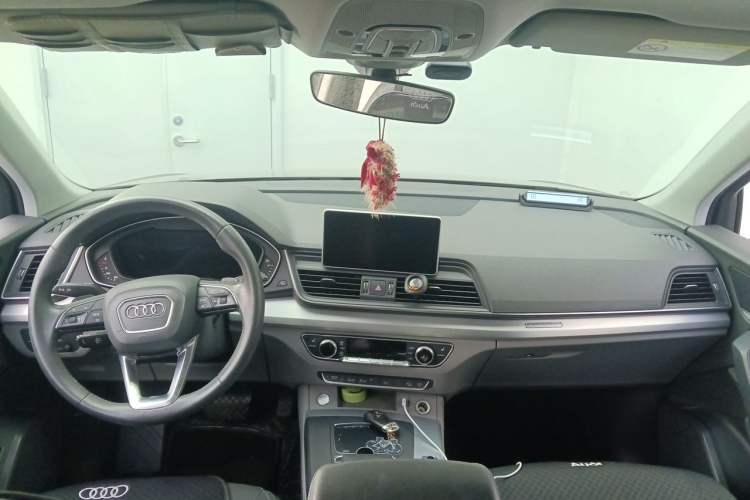 Used Audi Q5L 2018 40 TFSI Prestige Fashion Edition China V Headliner