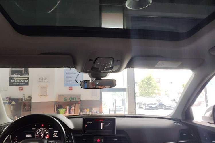 Used Audi Q5L 2018 45 TFSI Prestige Fashion Edition China V Emission Standard Headliner