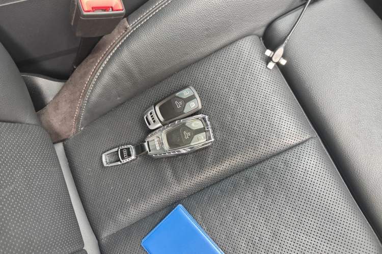 Used Audi Q5L 2018 45 TFSI Prestige Fashion Edition China VI Emission Standard Interior 1
