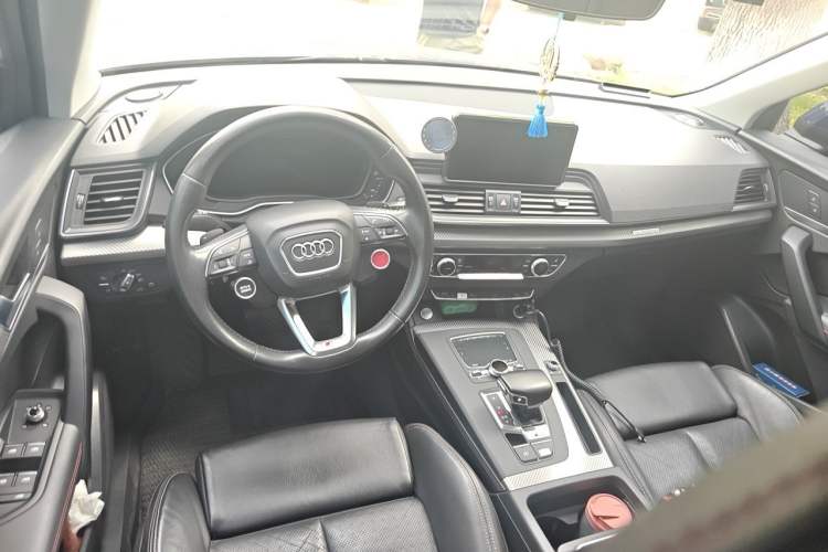 Used Audi Q5L 2018 45 TFSI Prestige Fashion Edition China VI Emission Standard Interior 2