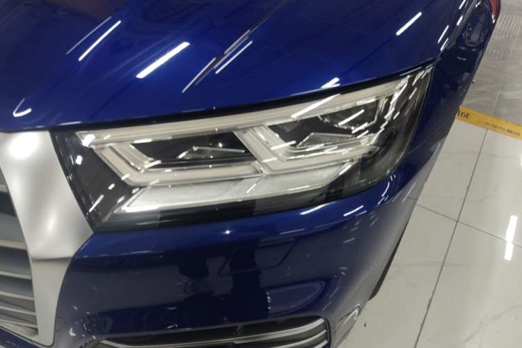 Used Audi Q5L 2018 40 TFSI Prestige Fashion Edition China VI Left Front Headlight